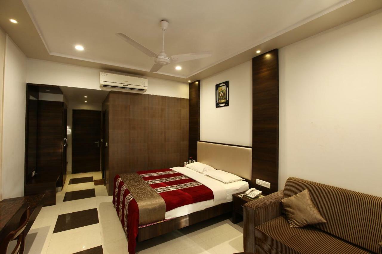 Hotel Usha Ascot Matheran Exterior foto