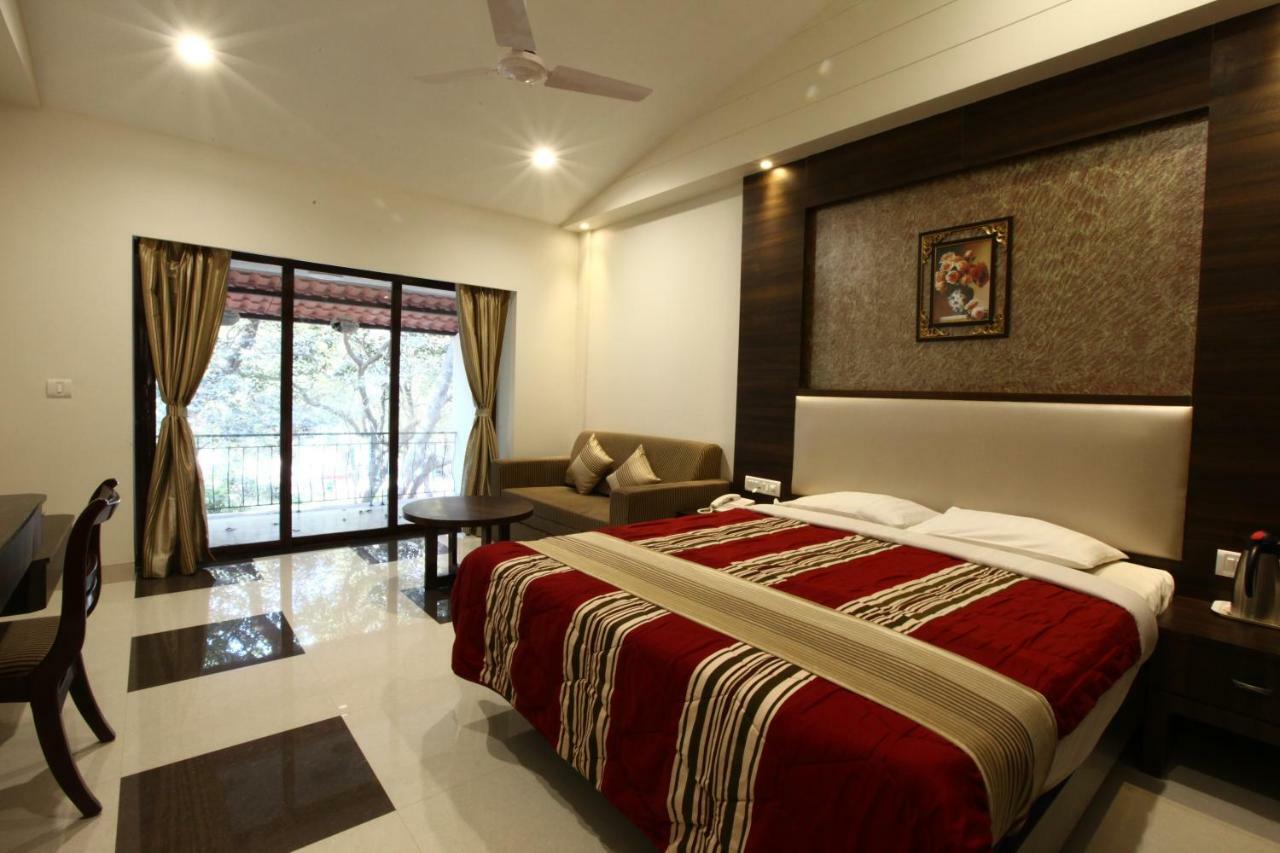 Hotel Usha Ascot Matheran Exterior foto