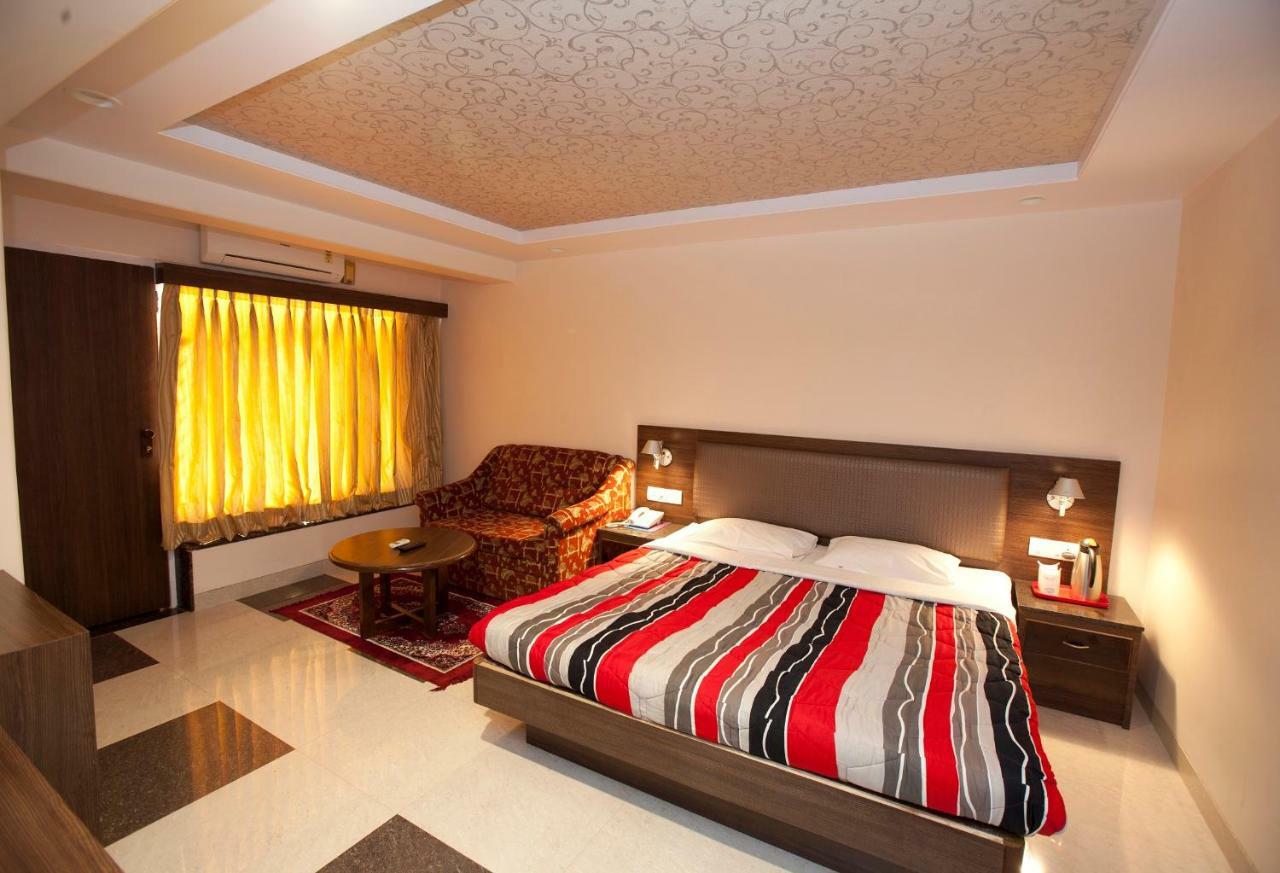 Hotel Usha Ascot Matheran Exterior foto