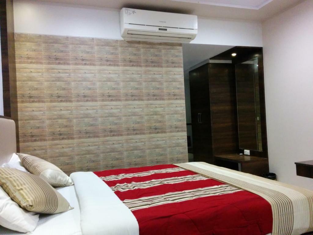 Hotel Usha Ascot Matheran Exterior foto