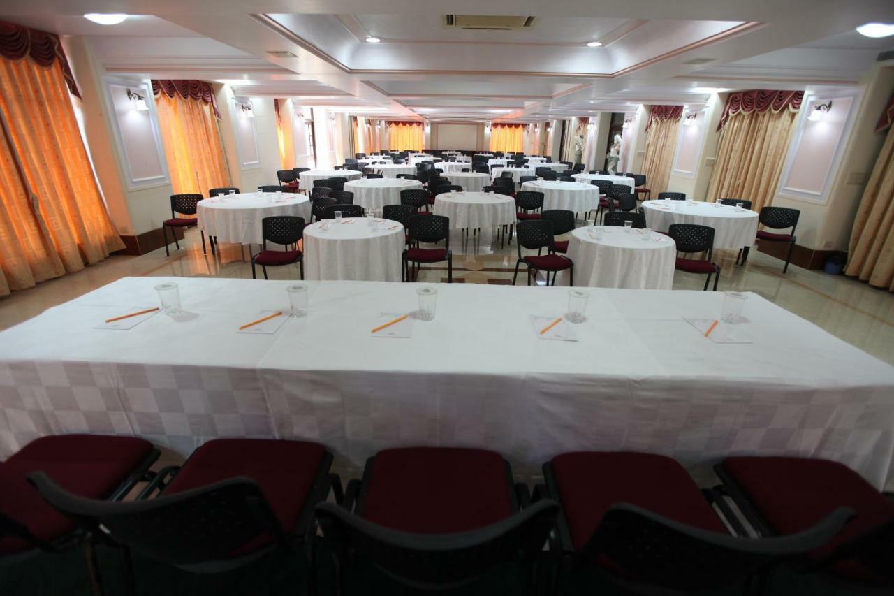 Hotel Usha Ascot Matheran Exterior foto