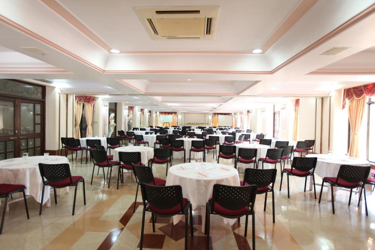Hotel Usha Ascot Matheran Exterior foto