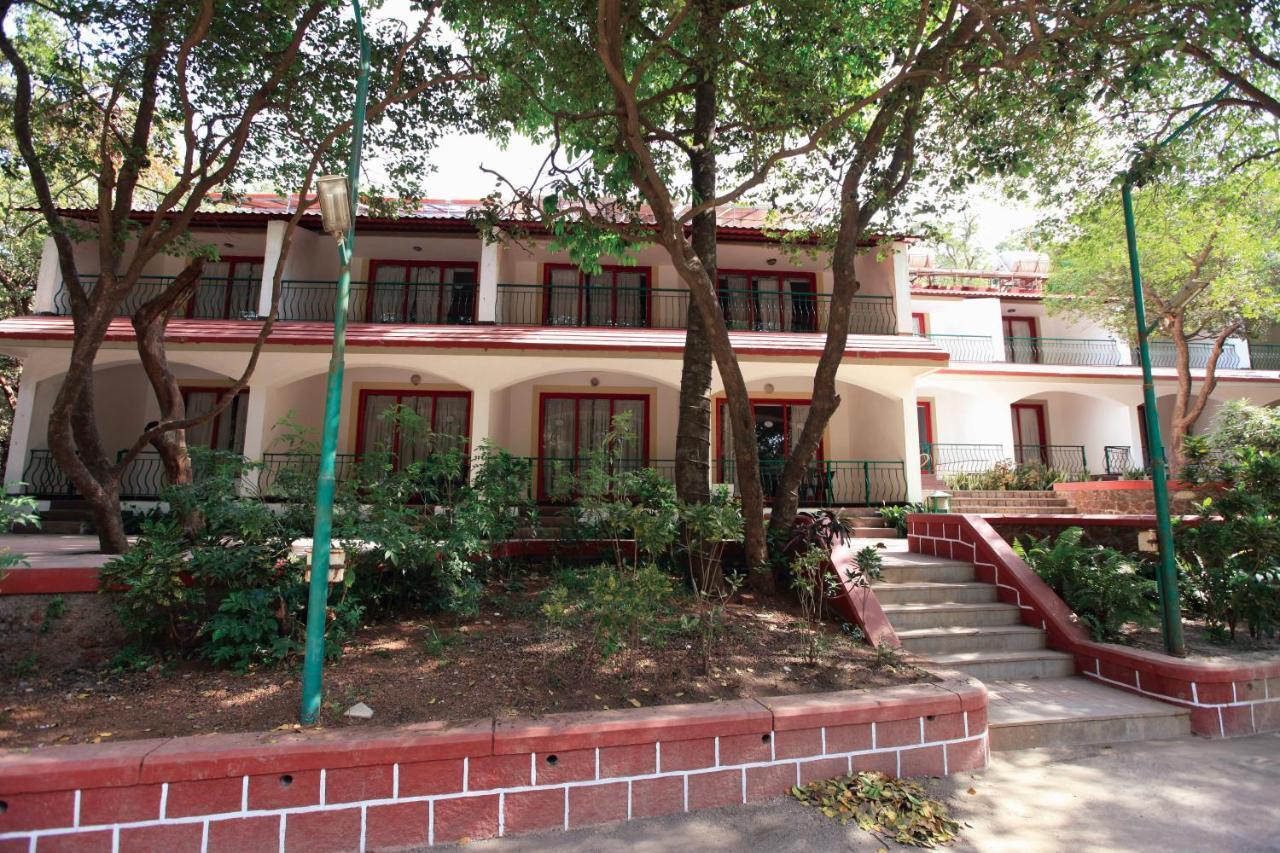 Hotel Usha Ascot Matheran Exterior foto