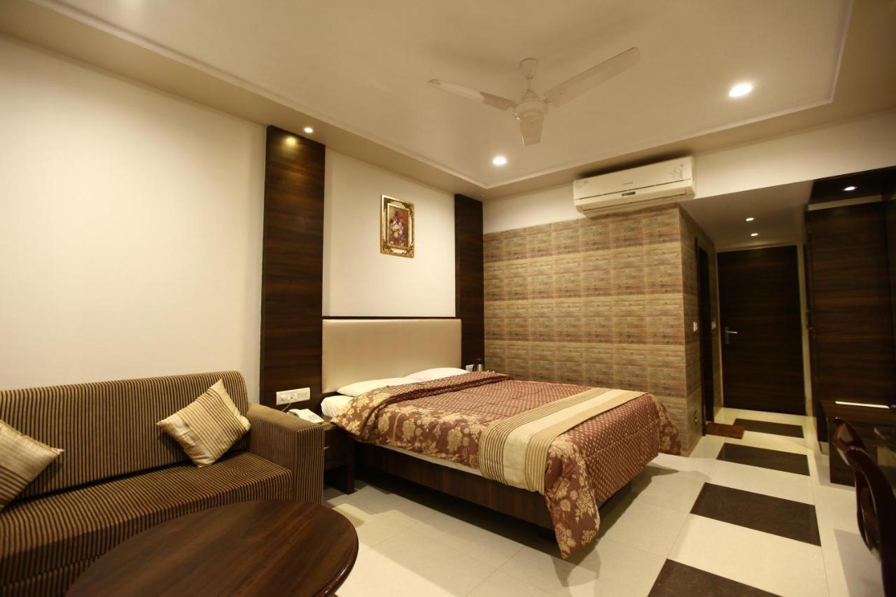 Hotel Usha Ascot Matheran Exterior foto