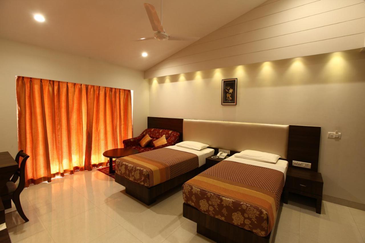 Hotel Usha Ascot Matheran Exterior foto