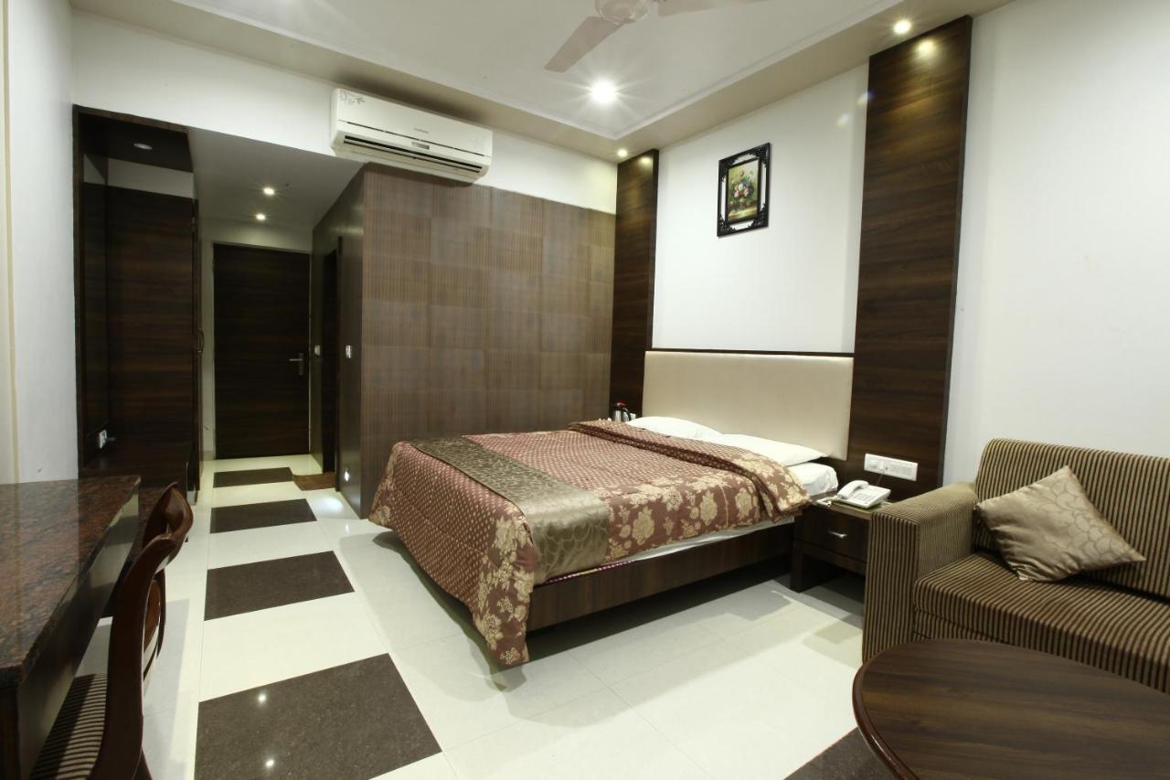 Hotel Usha Ascot Matheran Exterior foto